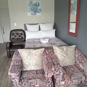 https://cederberg-estate.hotels-capetown.com