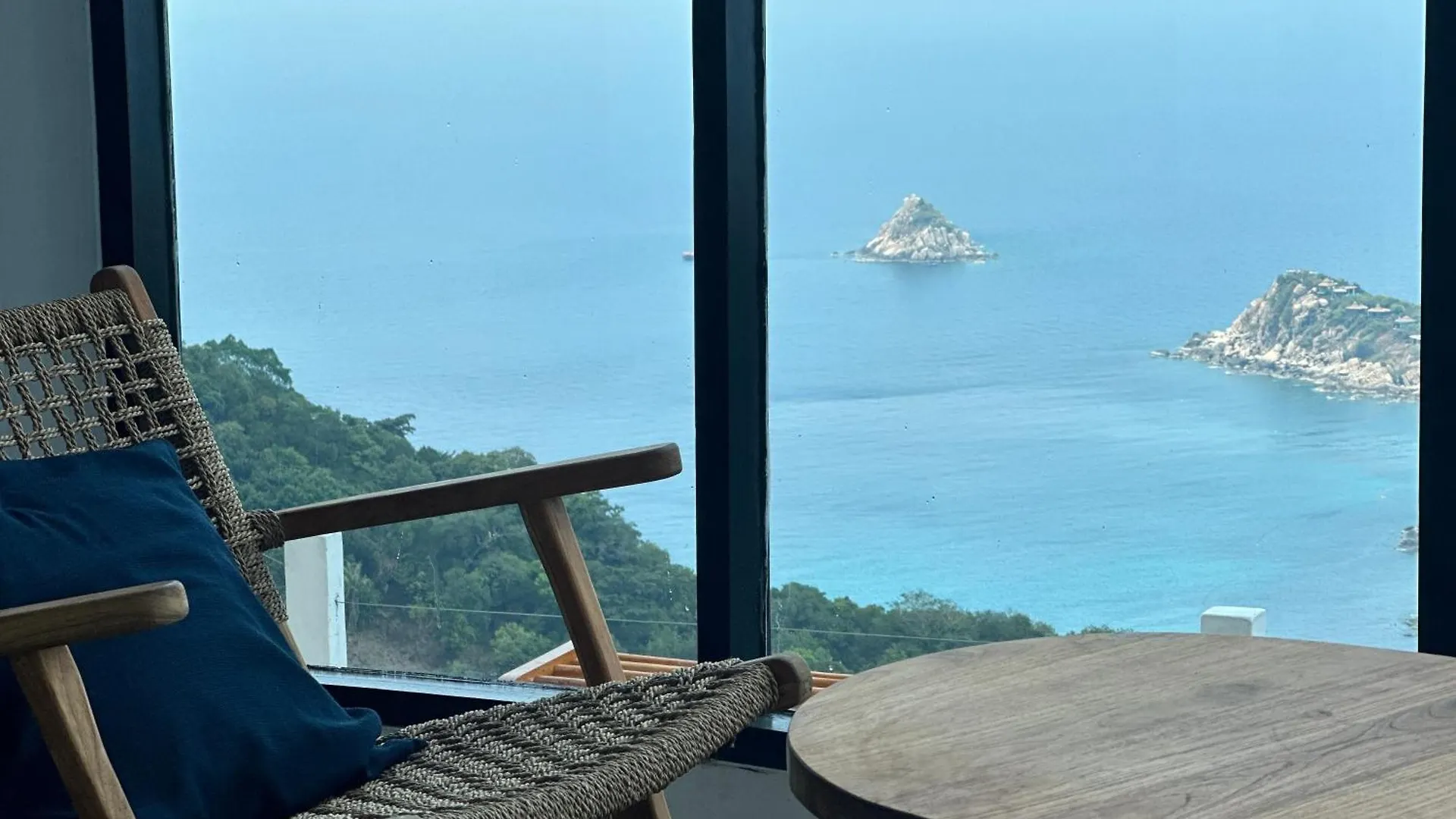 Villa On The Rocks Koh Tao