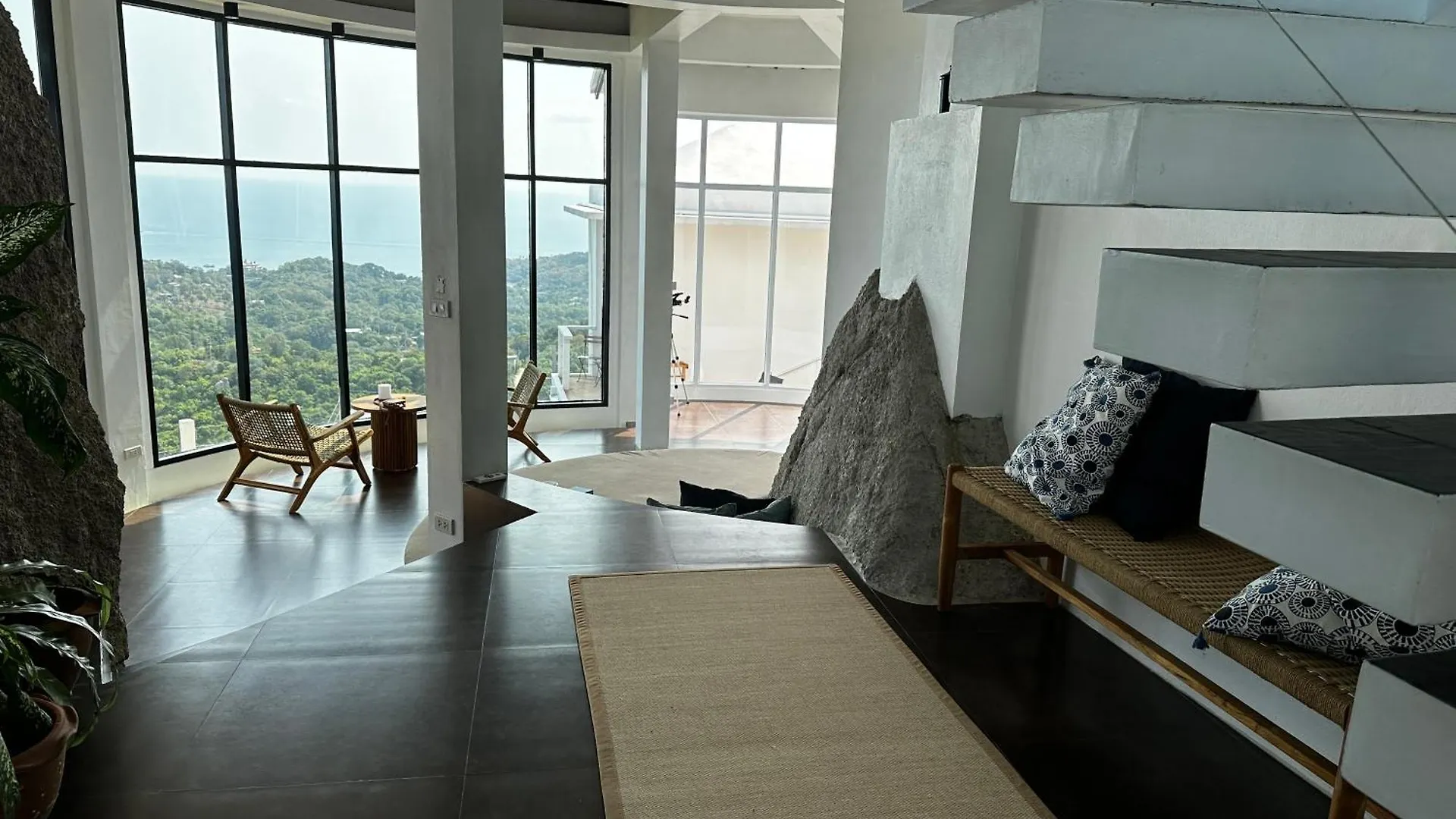 Villa On The Rocks Koh Tao