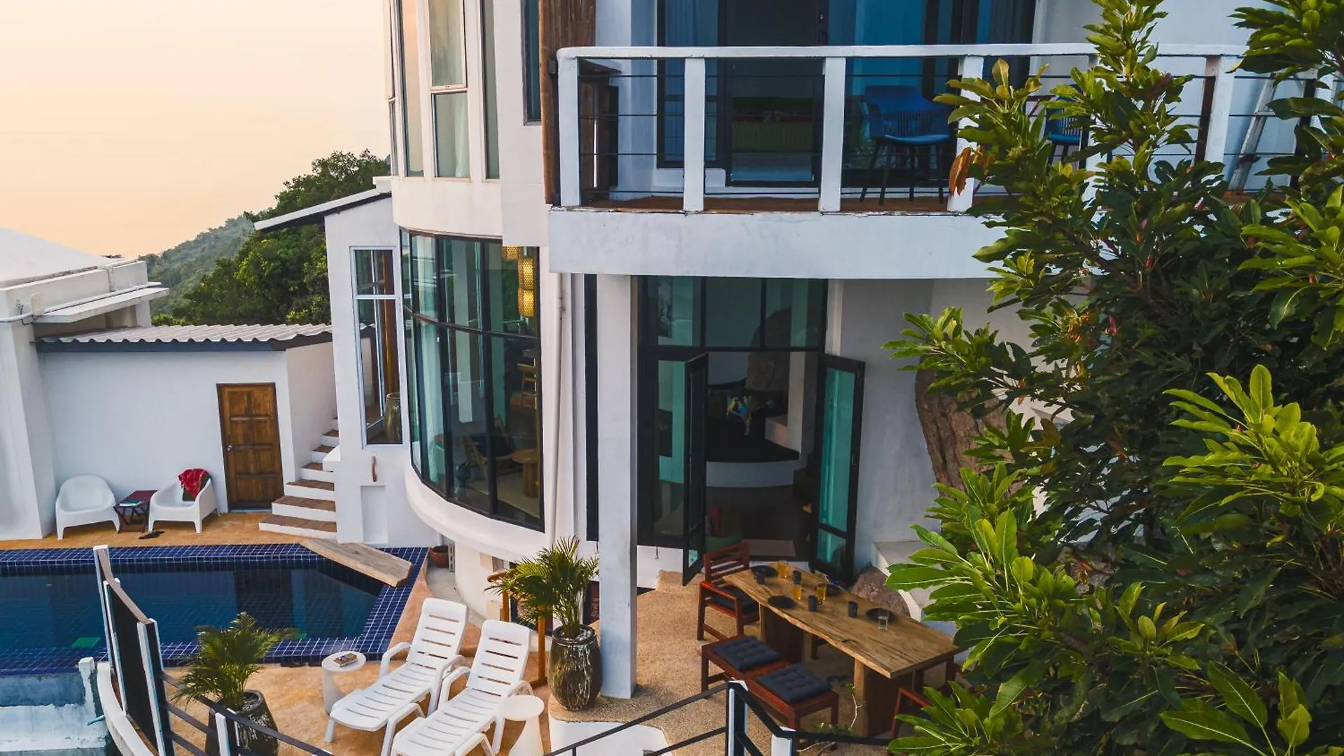 Villa On The Rocks Koh Tao Thailand