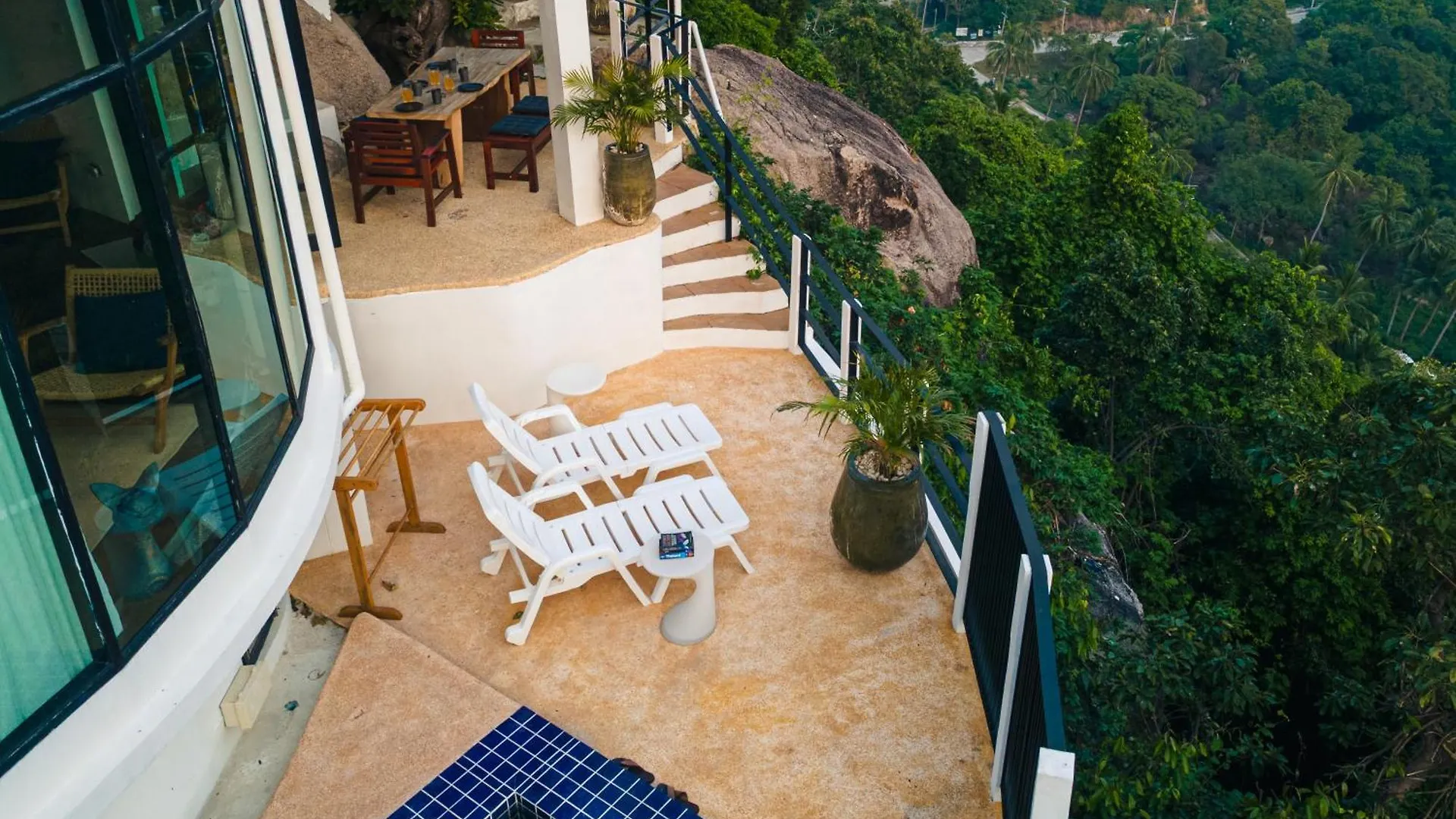 Villa On The Rocks Koh Tao